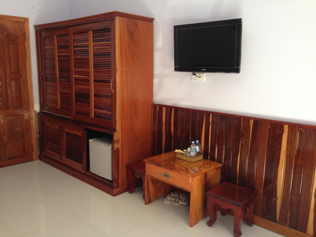 Borey Bokor Guesthouse Kampot Exterior photo