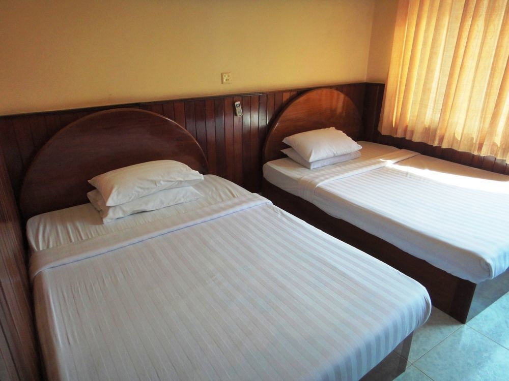 Borey Bokor Guesthouse Kampot Exterior photo