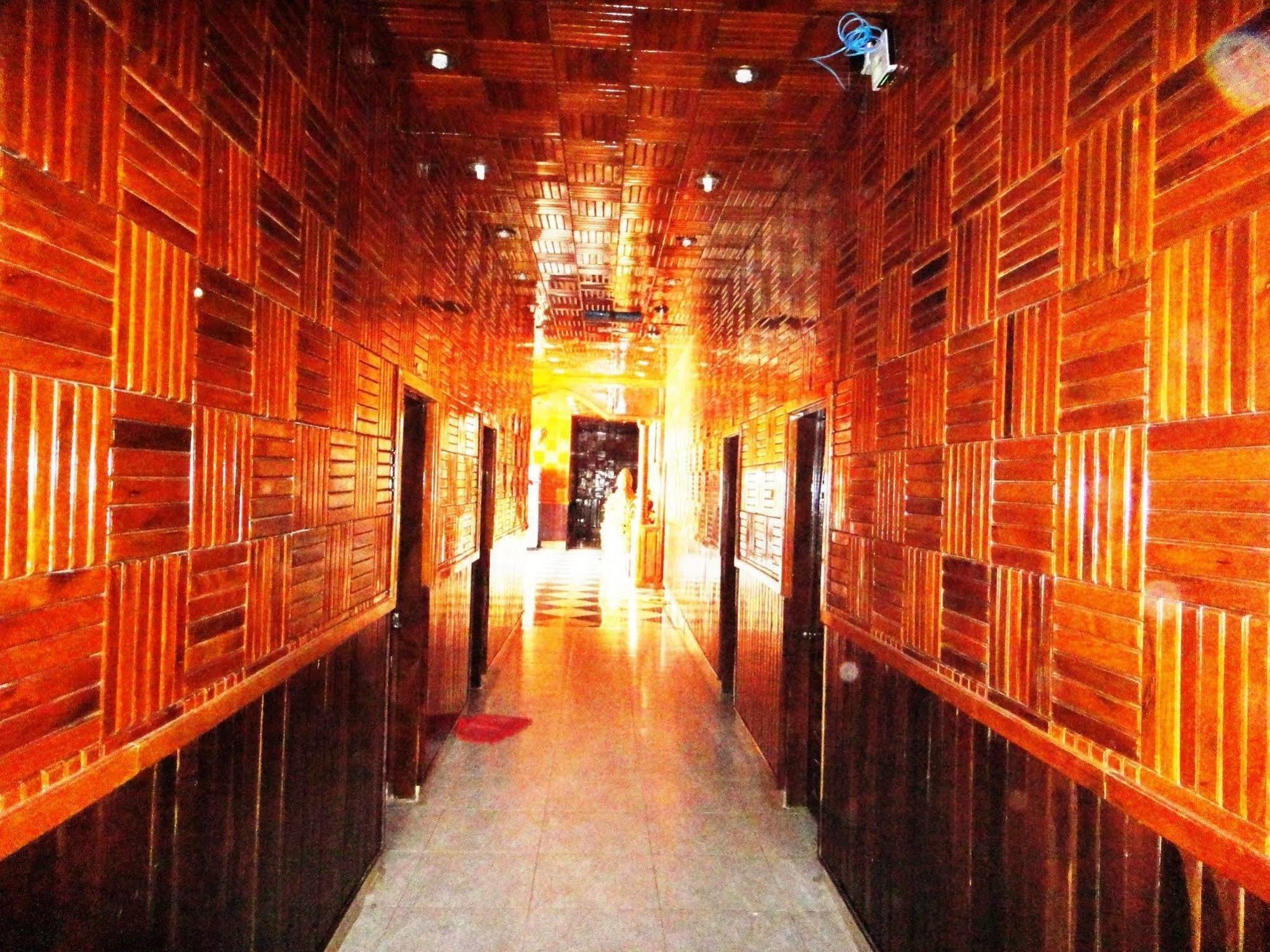 Borey Bokor Guesthouse Kampot Exterior photo