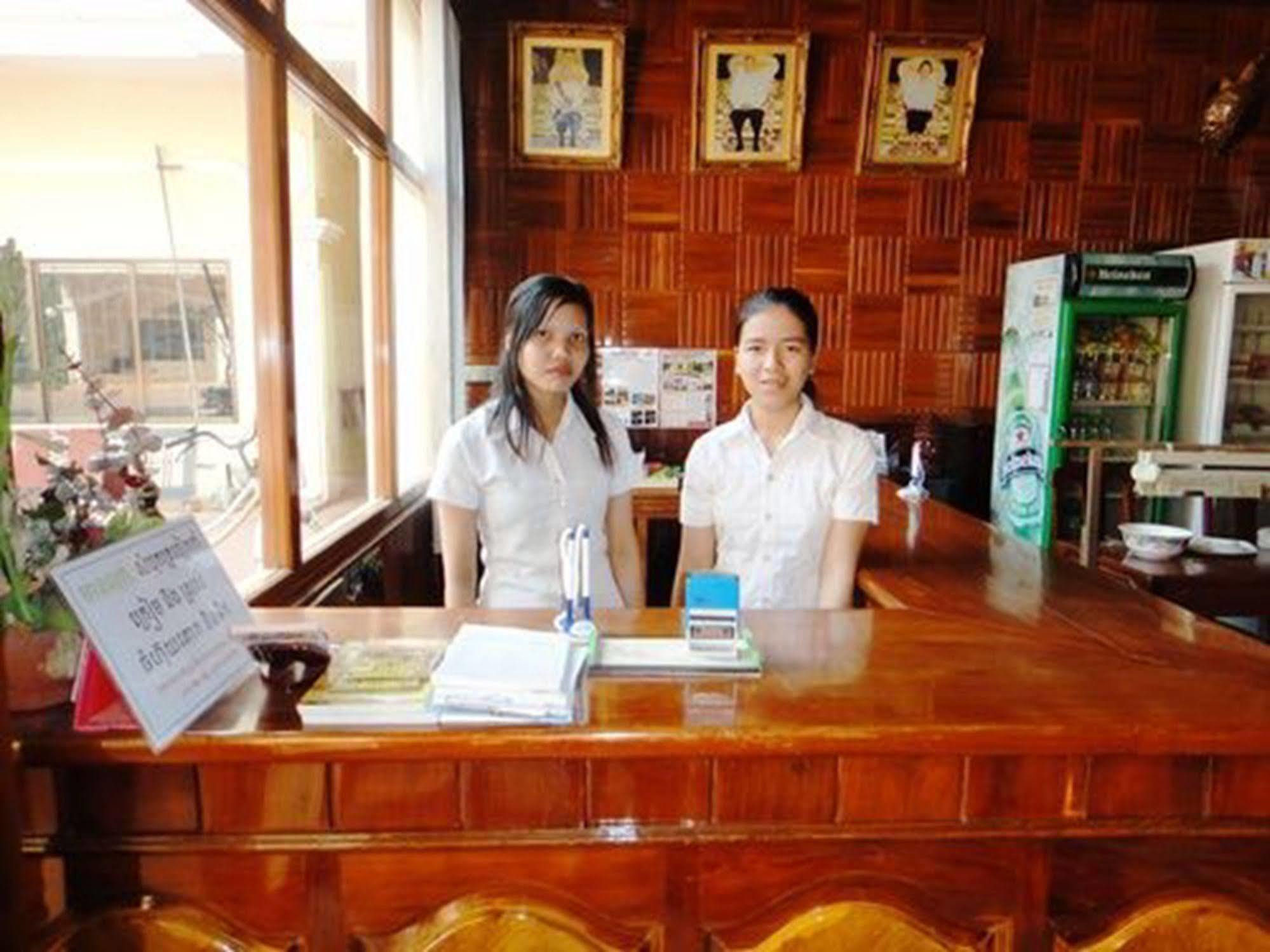 Borey Bokor Guesthouse Kampot Exterior photo