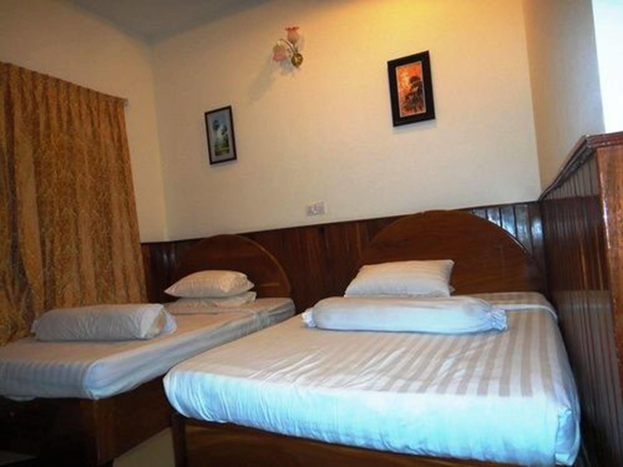 Borey Bokor Guesthouse Kampot Exterior photo