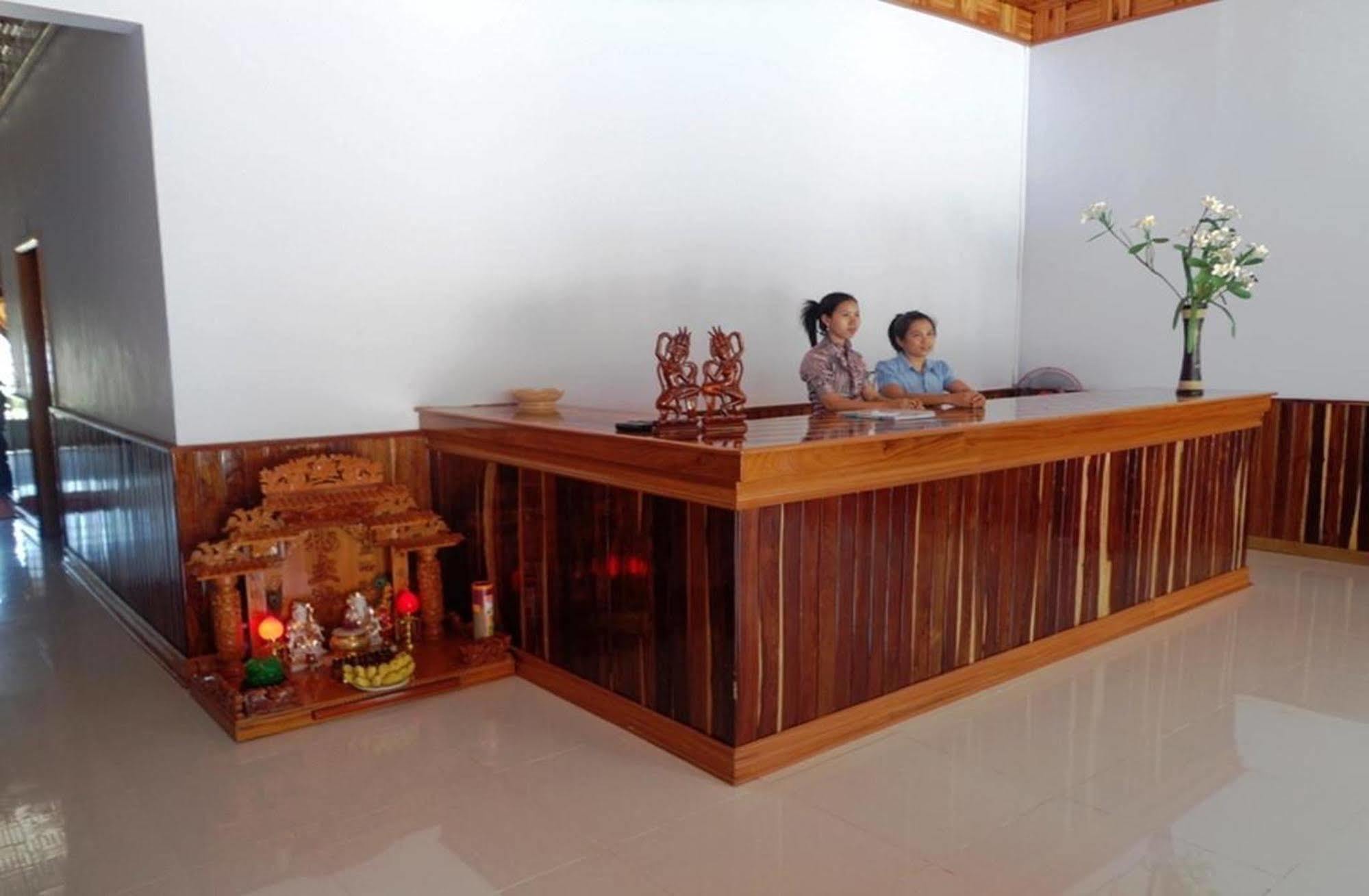 Borey Bokor Guesthouse Kampot Exterior photo